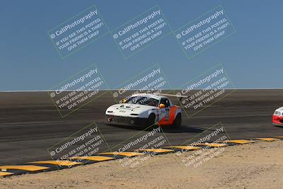 media/Oct-15-2023-Lucky Dog Racing Chuckwalla (Sun) [[f659570f60]]/2nd Stint Bowl/